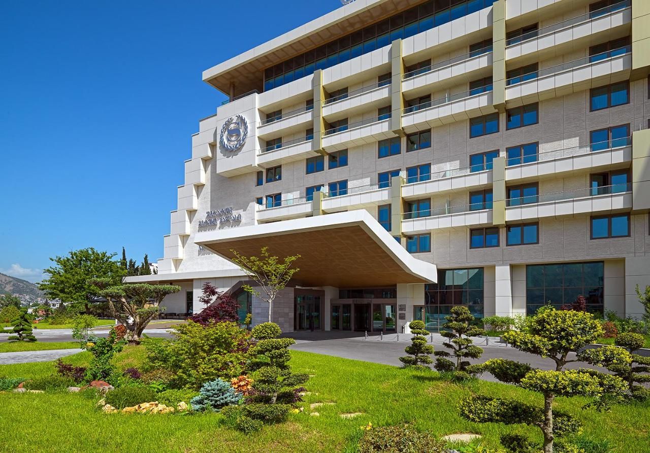 Отель Sheraton Grand Tbilisi Metechi Palace Тбилиси-16