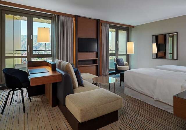 Отель Sheraton Grand Tbilisi Metechi Palace Тбилиси-60